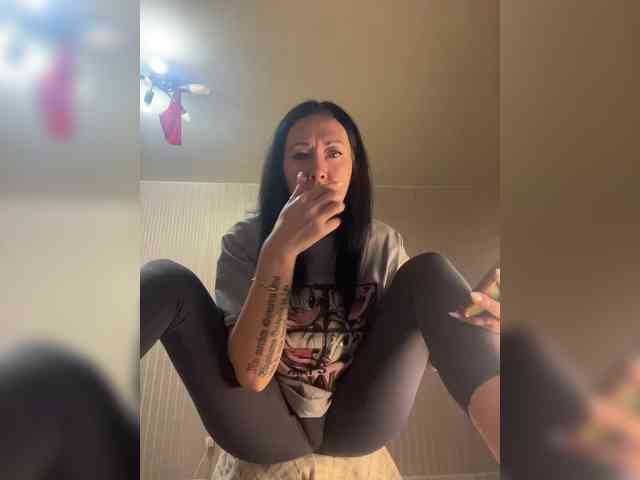 Karolina_Milf webcam