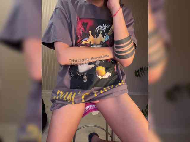 private live sex show KarolinaMilf