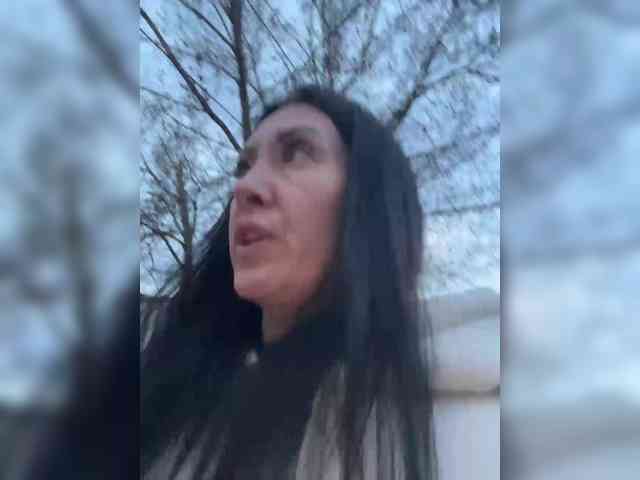 Karolina_Milf webcam