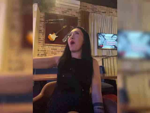 Karolina_Milf webcam