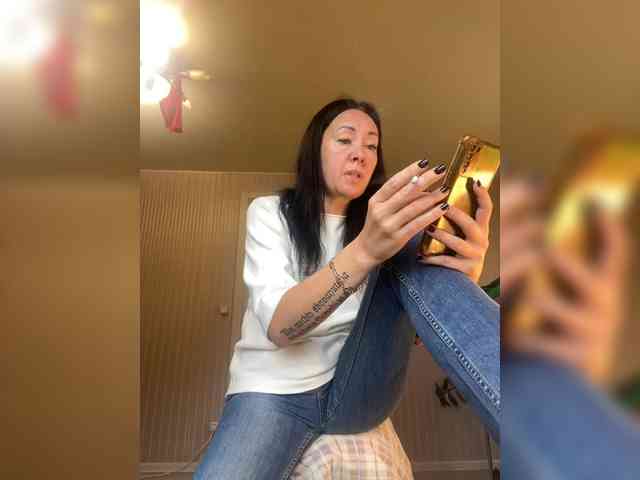 Karolina_Milf webcam