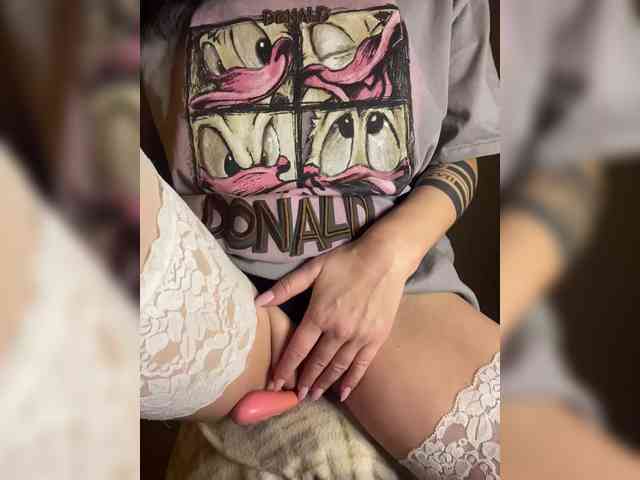 Karolina_Milf webcam