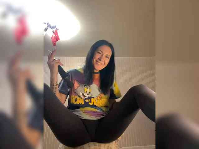 Karolina_Milf webcam