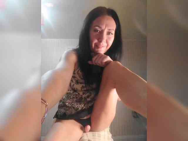 Karolina_Milf webcam