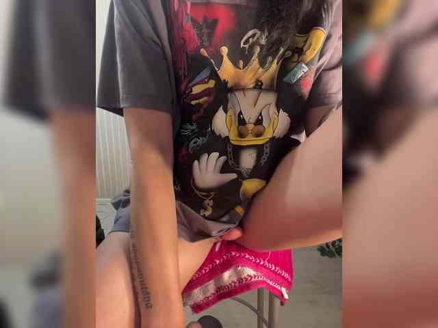 Karolina_Milf webcam