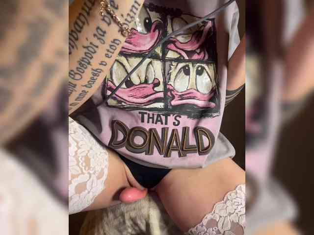 Karolina_Milf webcam