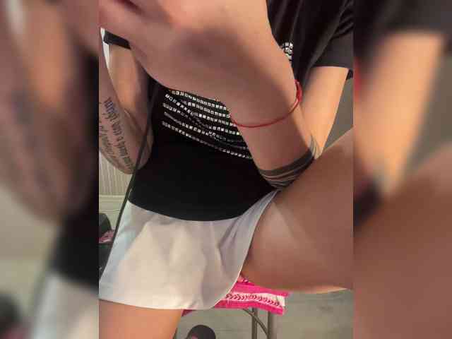 KarolinaMilf Live Webcam on BongaCams