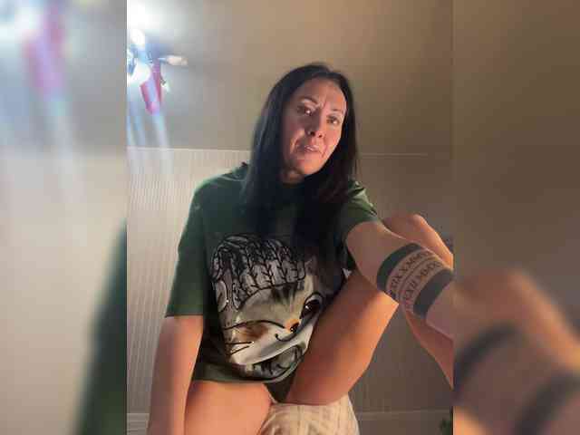 KarolinaMilf KarolinaMilf