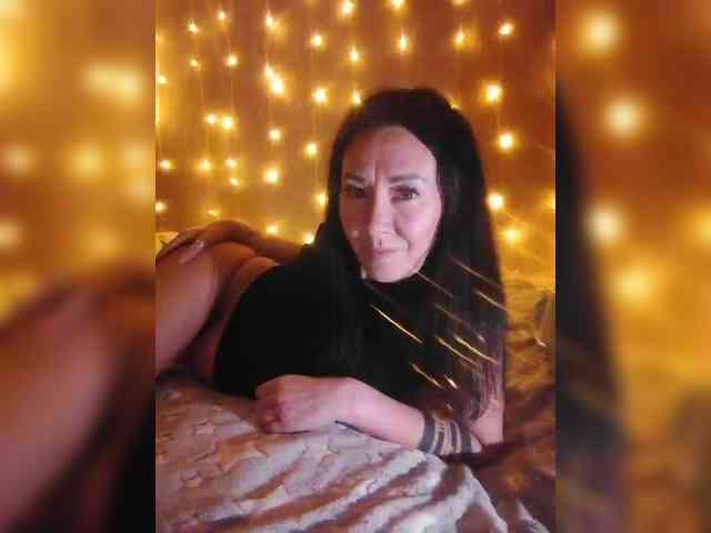 Karolina_Milf webcam