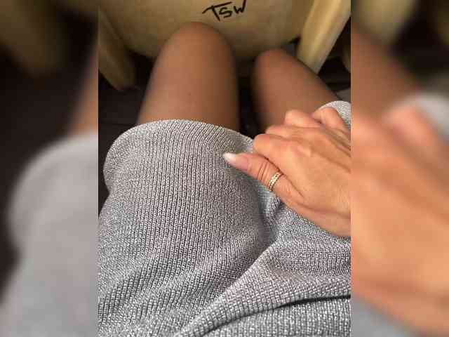 Karolina_Milf webcam