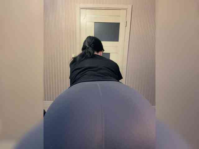 Karolina_Milf webcam