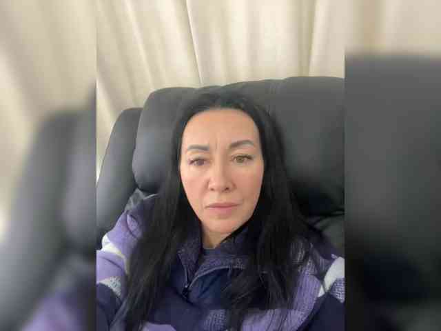 Karolina_Milf webcam