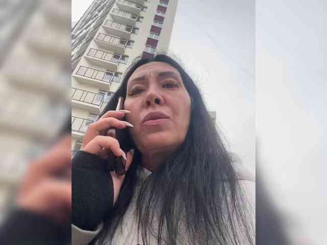 Karolina_Milf webcam