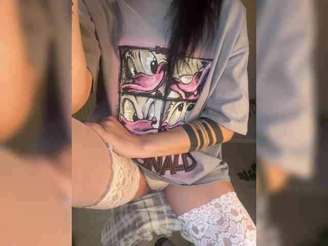 Karolina_Milf webcam