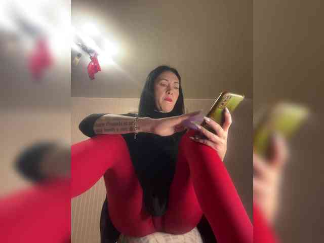 Karolina_Milf webcam