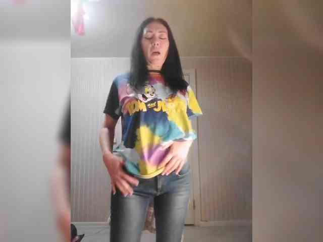 Karolina_Milf webcam