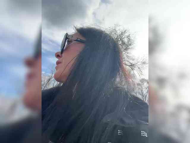 Karolina_Milf webcam