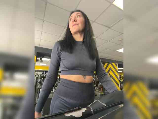 Karolina_Milf webcam