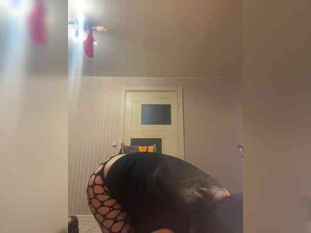 Karolina_Milf webcam