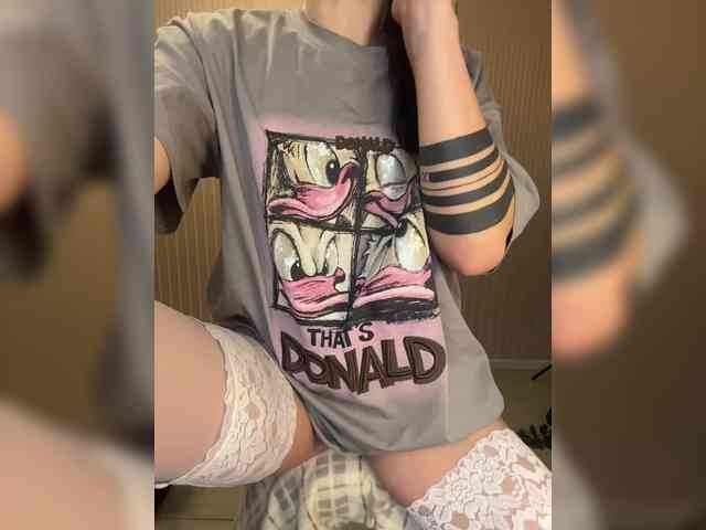 Karolina_Milf webcam