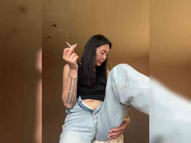 Karolina_Milf webcam