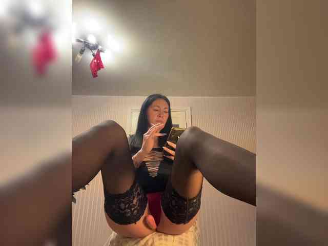 Karolina_Milf webcam