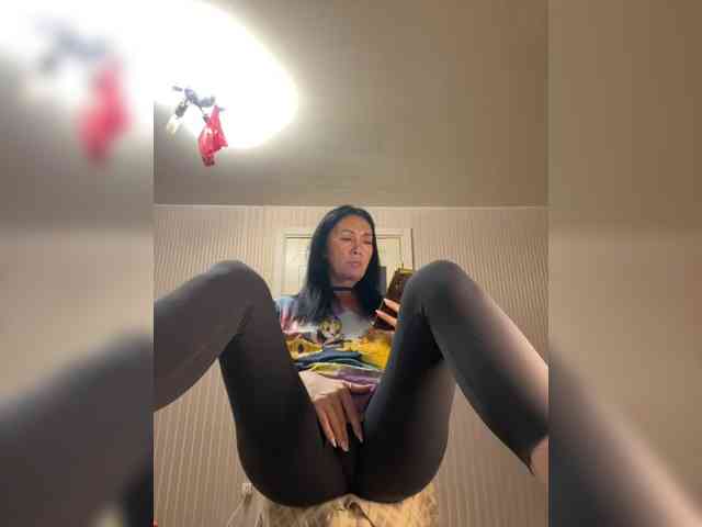 Karolina_Milf webcam