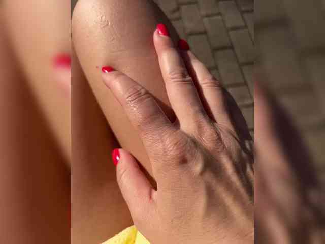Karolina_Milf webcam