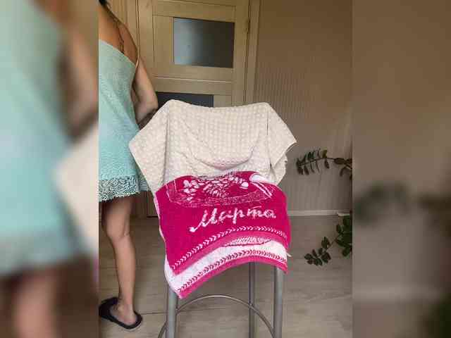 Karolina_Milf webcam