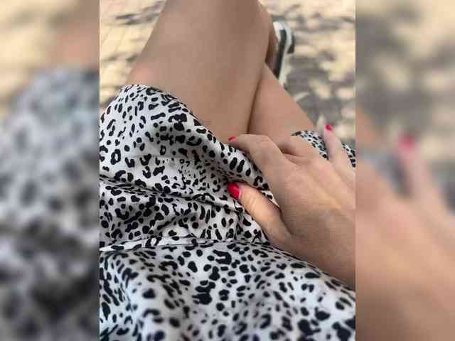 Karolina_Milf webcam
