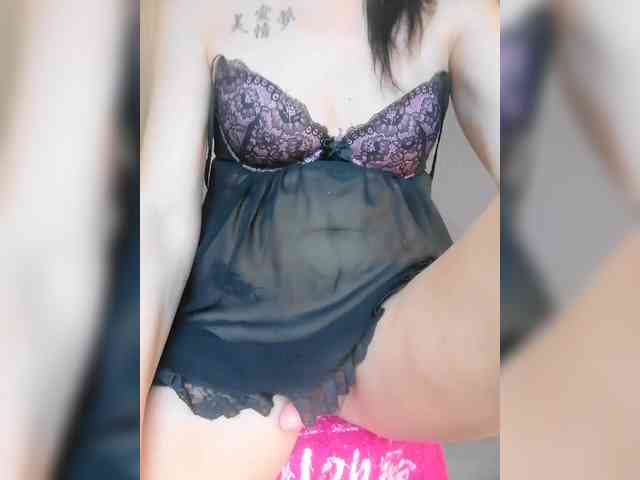 Karolina_Milf webcam