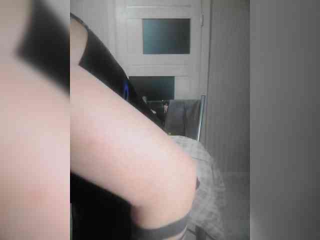 Karolina_Milf webcam