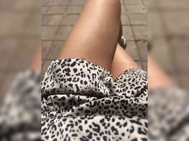 Karolina_Milf webcam
