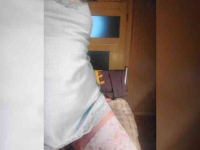 Karolina_Milf webcam