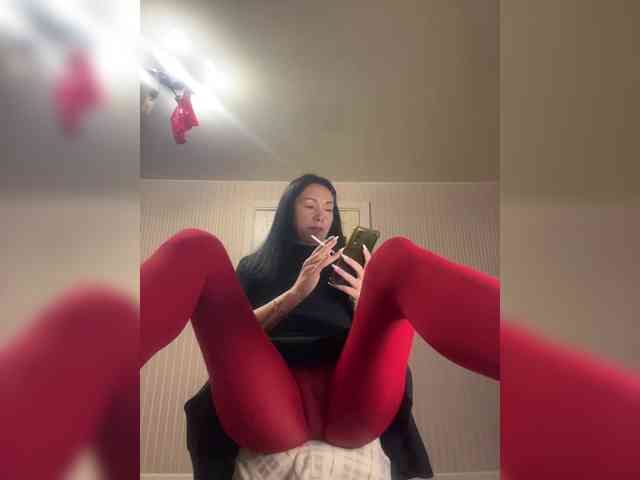 Karolina_Milf webcam