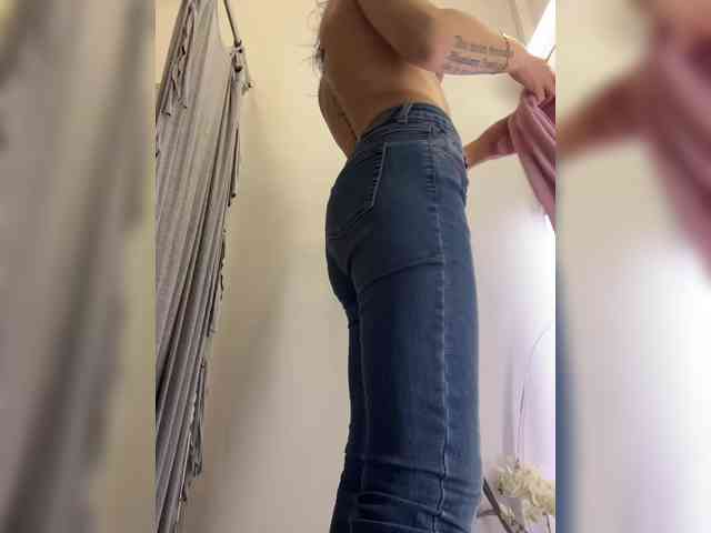 Karolina_Milf webcam