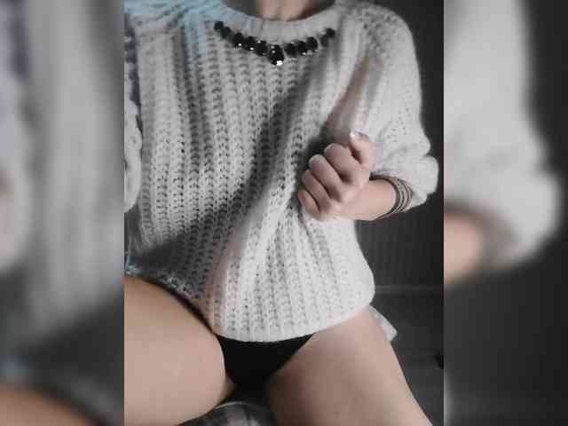 Karolina_Milf webcam