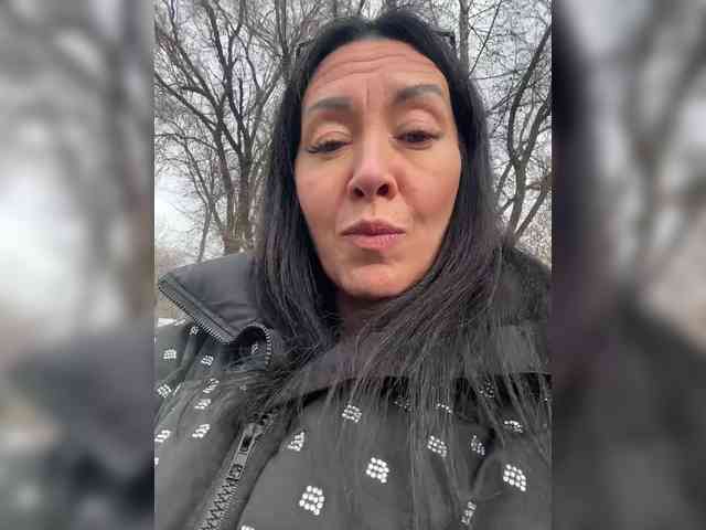 Karolina_Milf webcam