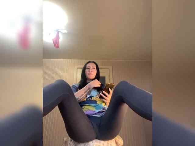 Karolina_Milf webcam