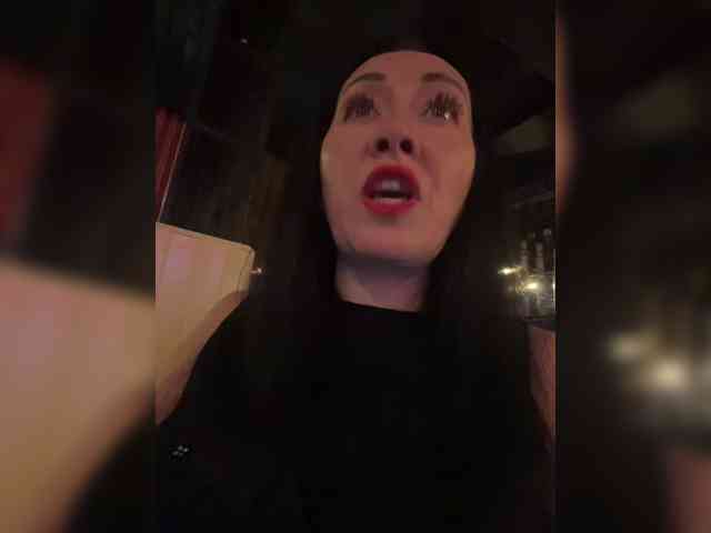 Karolina_Milf webcam