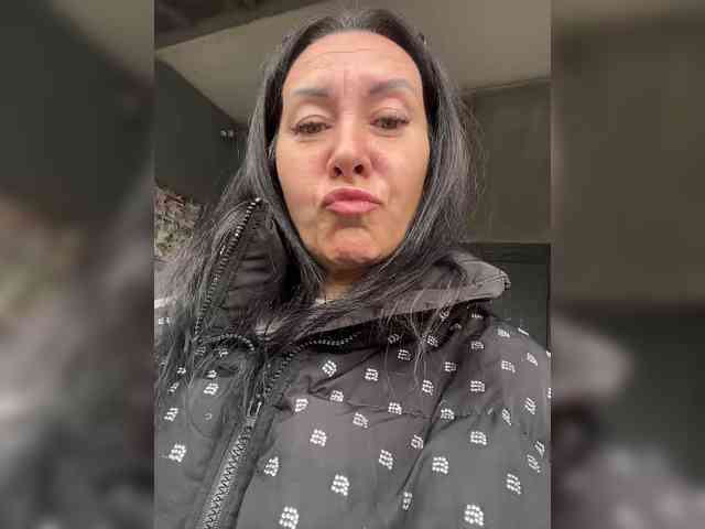 Karolina_Milf webcam