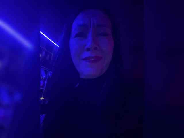 Karolina_Milf webcam