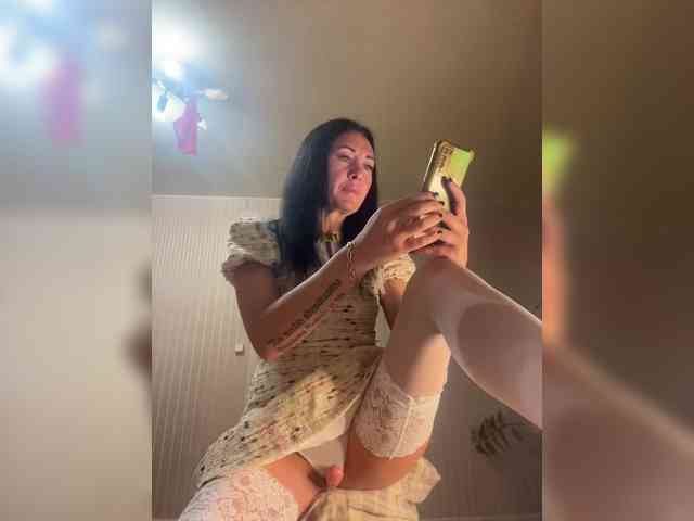 Karolina_Milf webcam