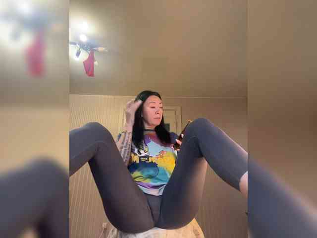 Karolina_Milf webcam