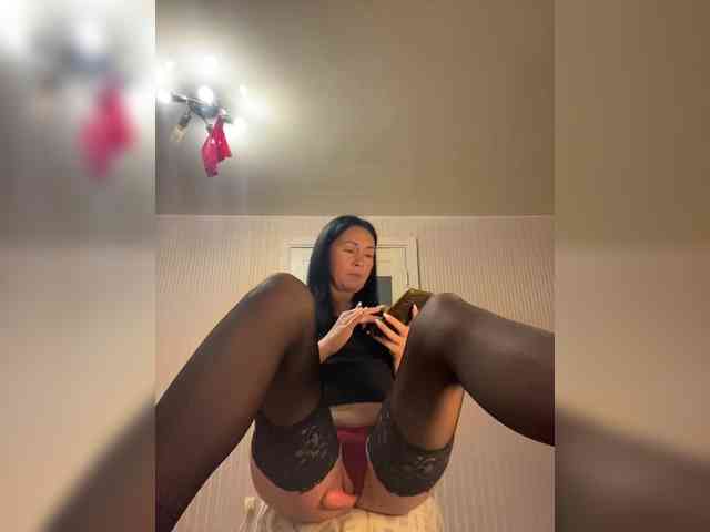 Karolina_Milf webcam