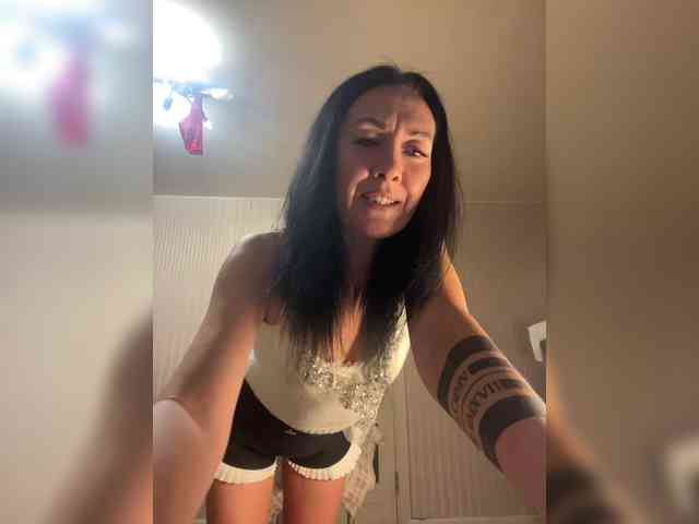 KarolinaMilf KarolinaMilf