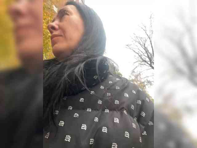 Karolina_Milf webcam