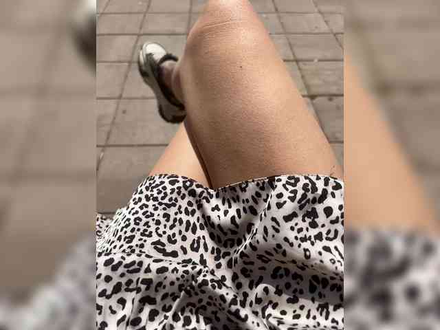 live sex chats KarolinaMilf