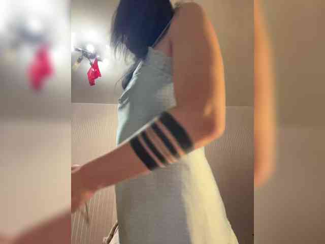 Karolina_Milf webcam