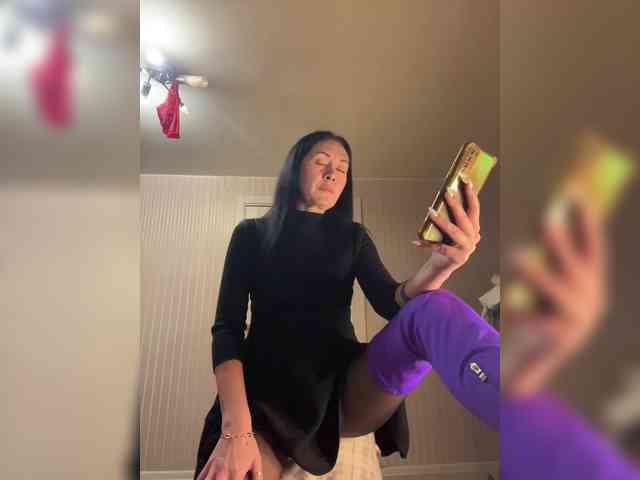 Karolina_Milf webcam